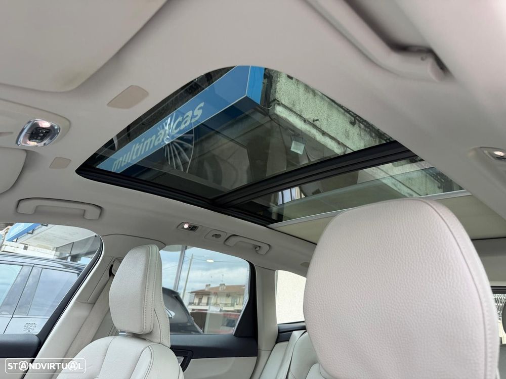 Volvo XC 60 2.0 T8 PHEV Inscription AWD - 28