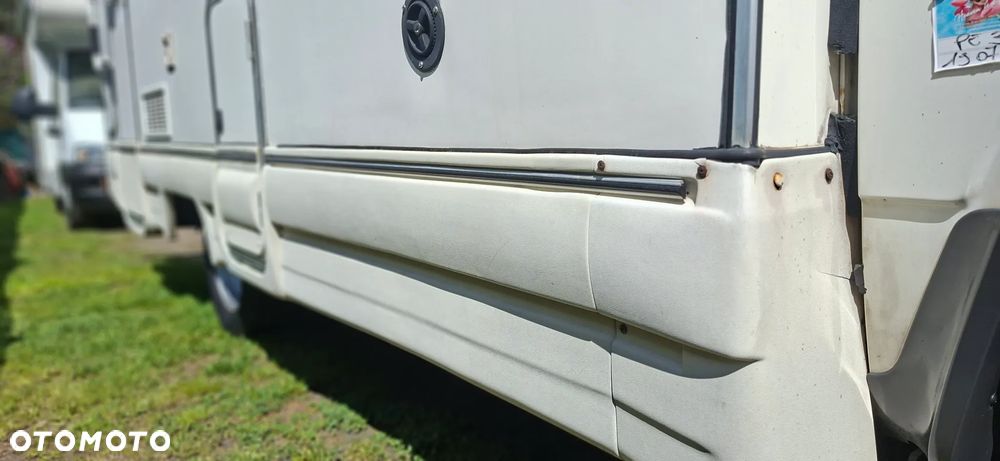 Nissan Trade - 16