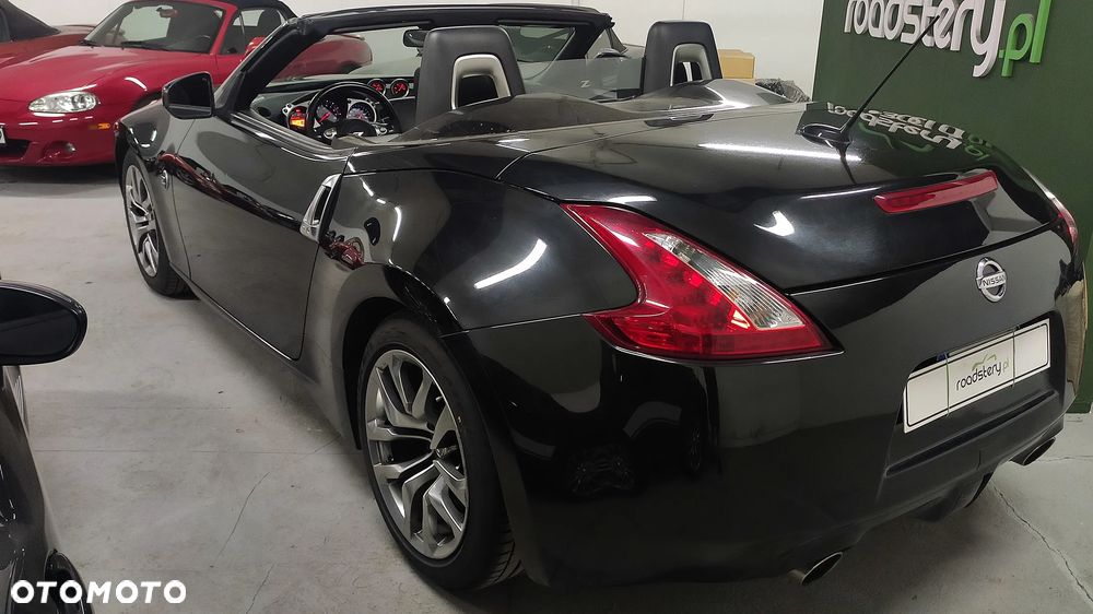 Nissan 370 Z - 5
