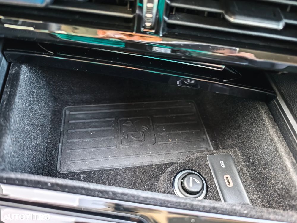 Volkswagen Touareg V6 TDI 4MOTION Elegance - 30