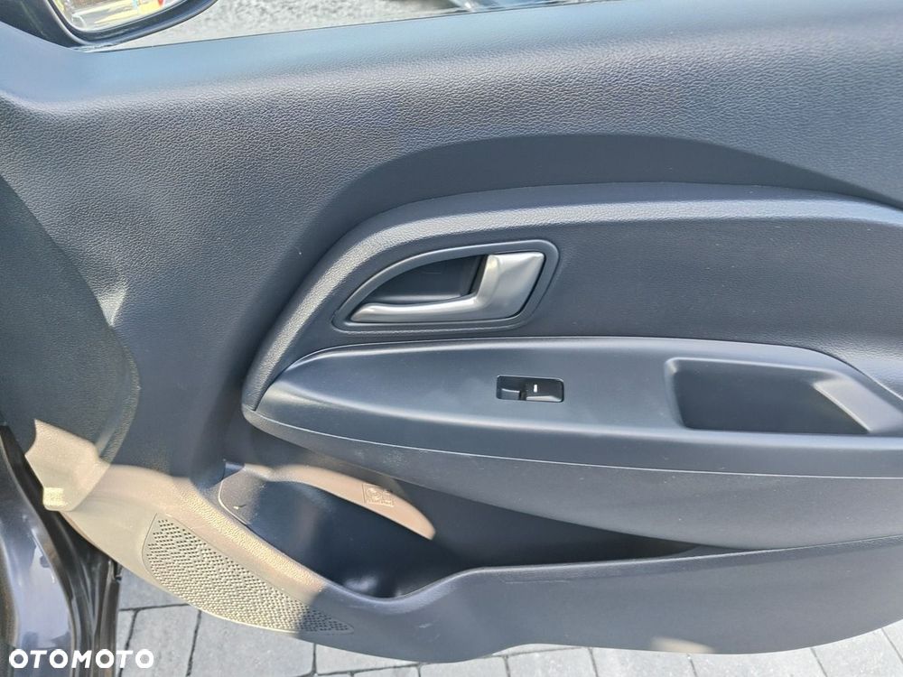 Kia Rio 1.2 Attract - 16