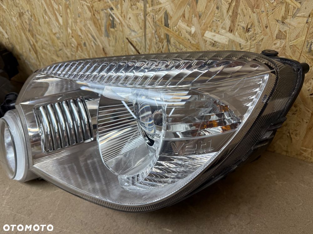 LAMPA LEWA PRAWA KOMPLET XENON SKODA YETI 5L1941015B 5L1941016B - 20