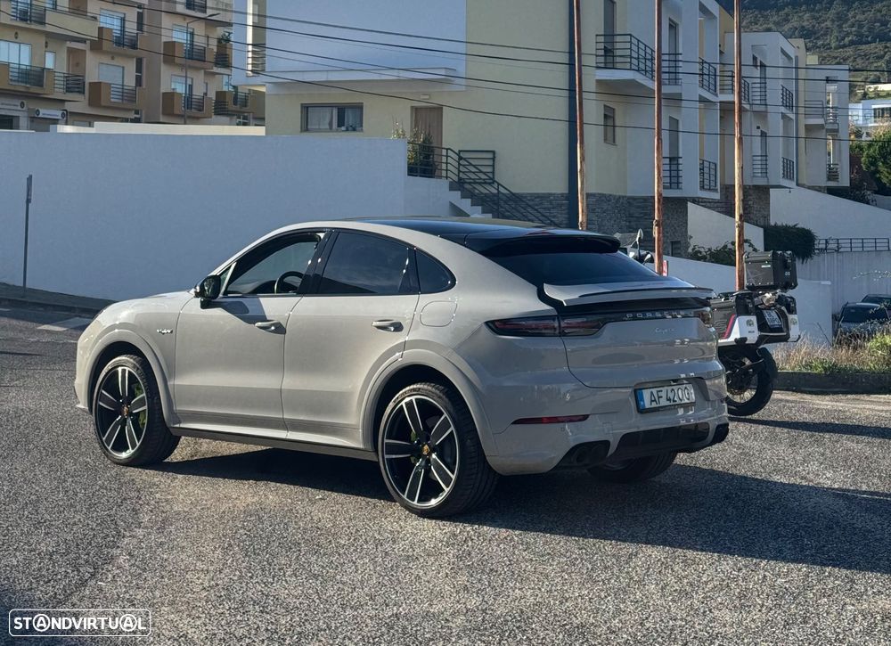 Porsche Cayenne Coupé - 4