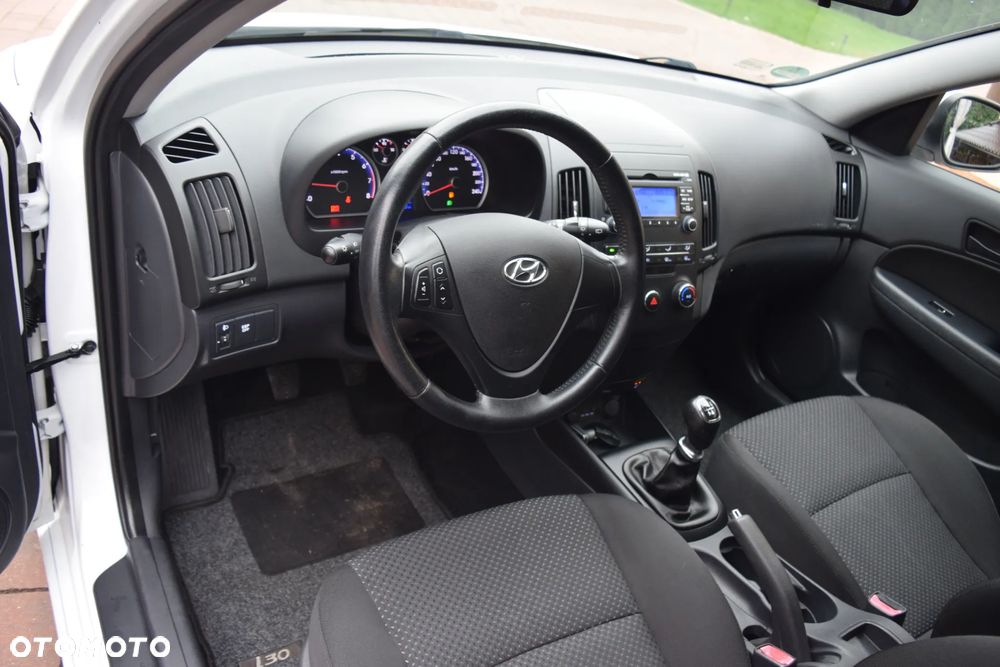 Hyundai i30 1.4 Classic + EU5 - 12