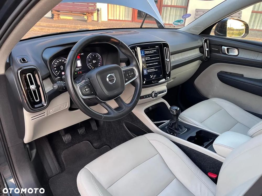 Volvo XC 40 T3 Inscription - 26