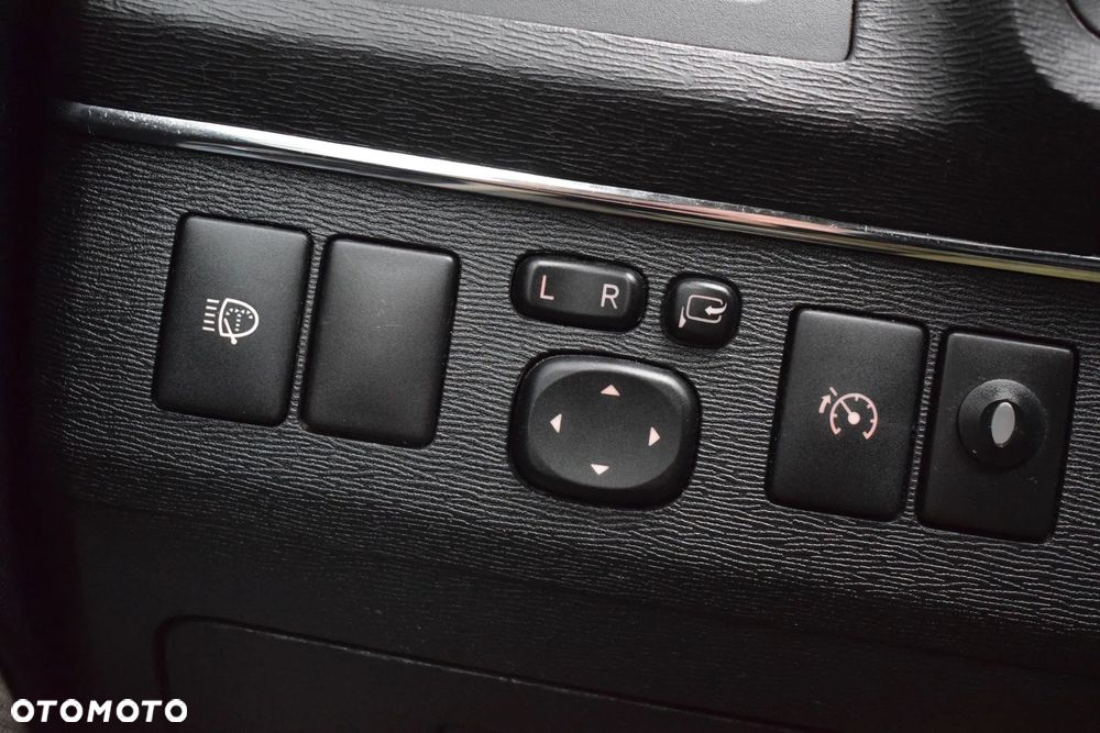 Toyota Avensis 2.0 Sol plus EU5 - 18