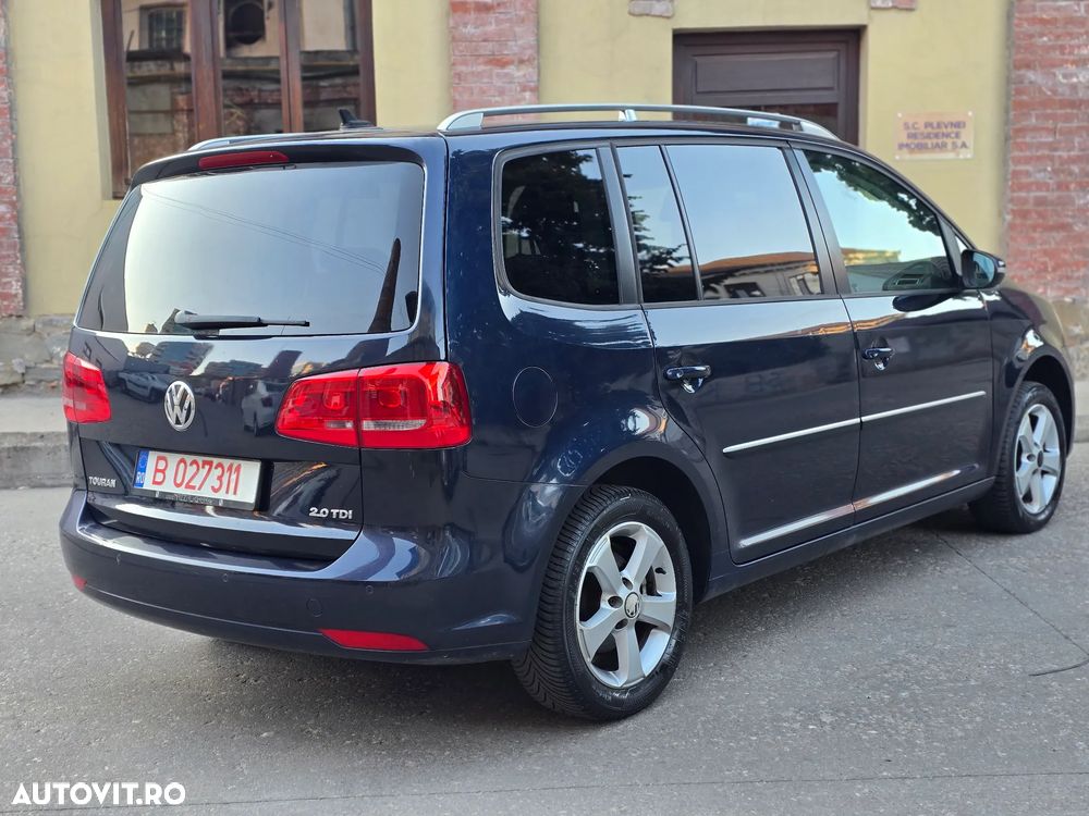 Volkswagen Touran 2.0 TDI Highline - 3