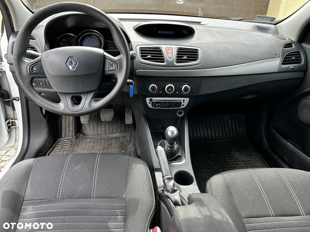 Renault Fluence - 6