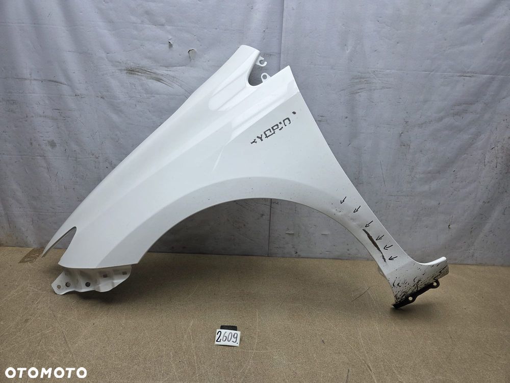 Toyota Auris II 2 12-15r  błotnik lewy przód przedni - 1