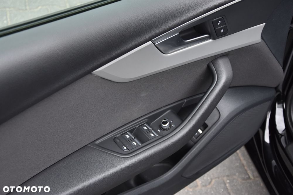 Audi A4 Limousine 30 TDI mHEV Advanced S tronic - 29