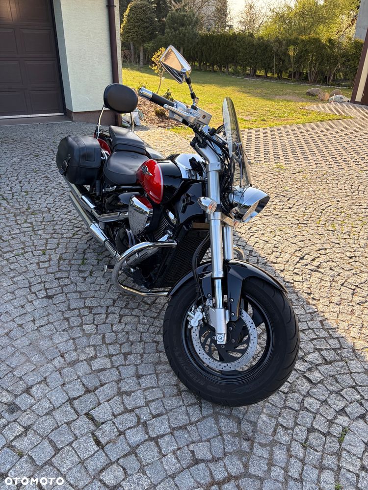 Suzuki Intruder - 5