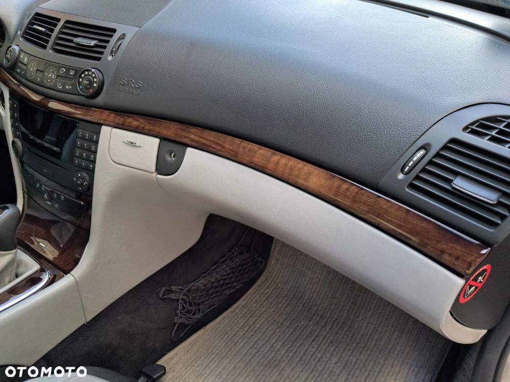 Mercedes-Benz Klasa E 220 CDI Automatik Classic - 12