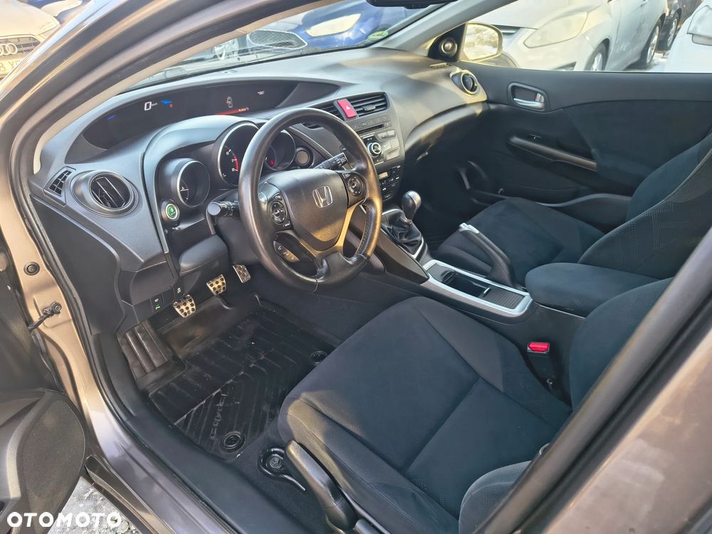 Honda Civic 1.8 i-VTEC Lifestyle - 18