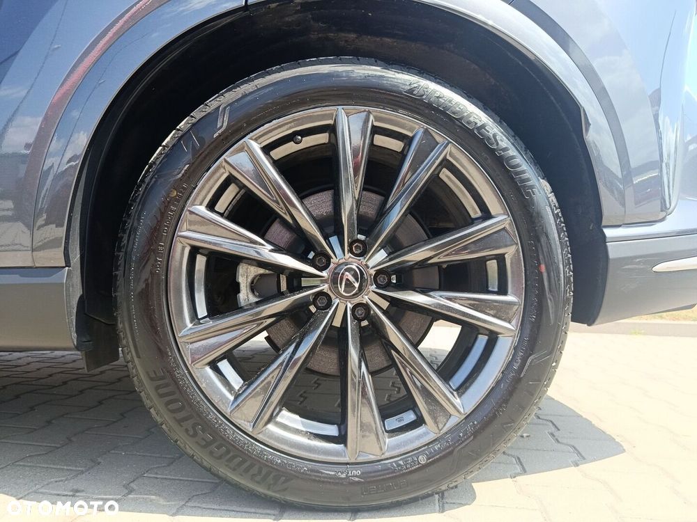 Lexus RX - 19