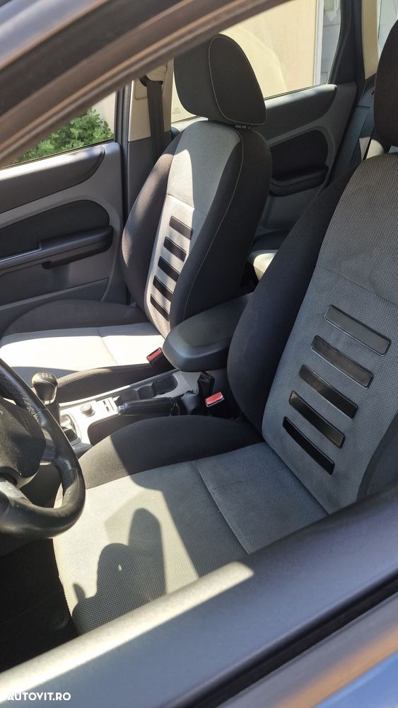 Ford Focus - 5