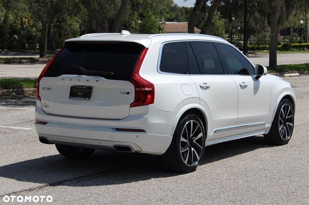 Volvo XC 90 - 6