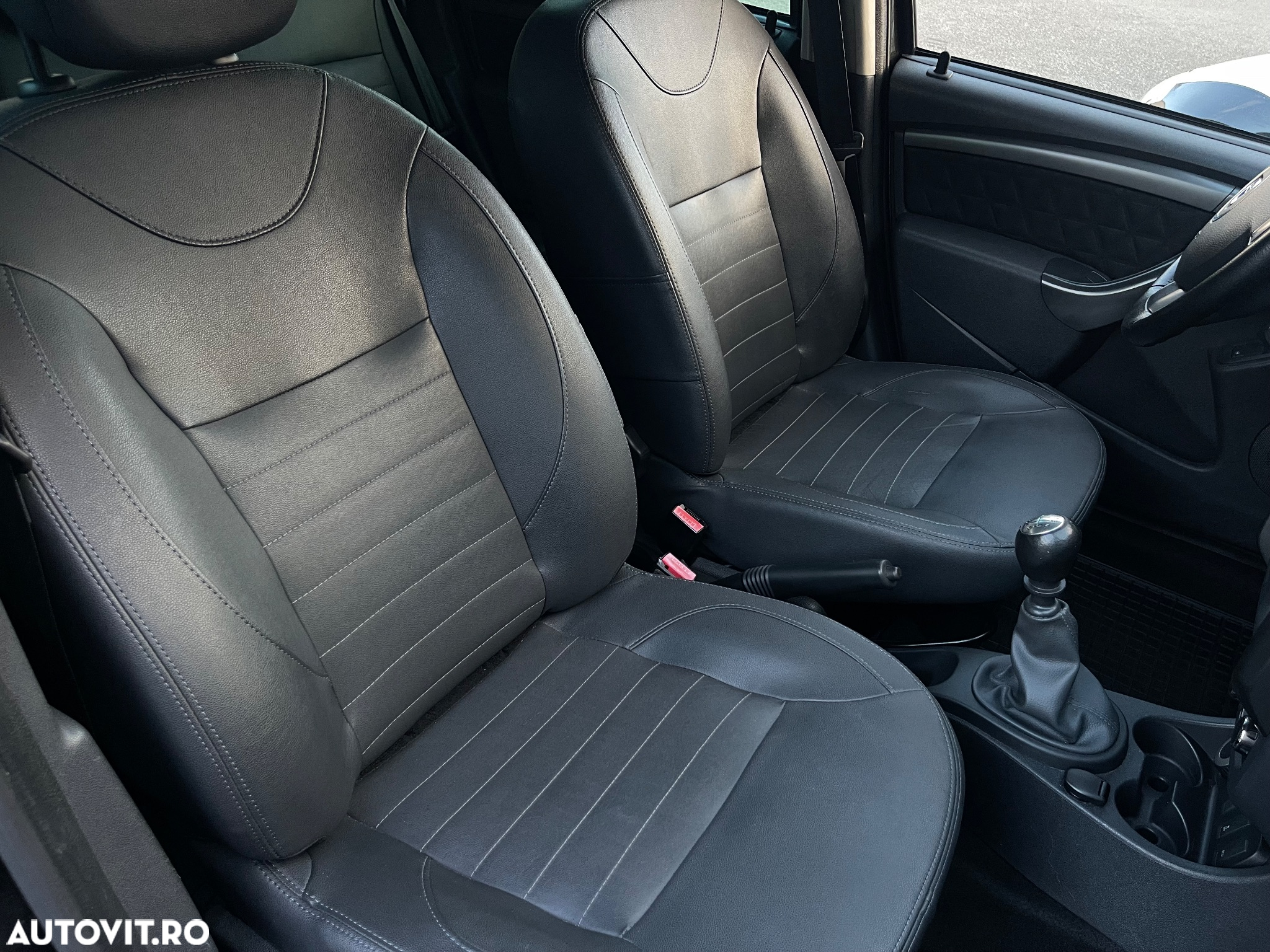 Dacia Duster 1.5 dCi 4x4 Prestige - 18