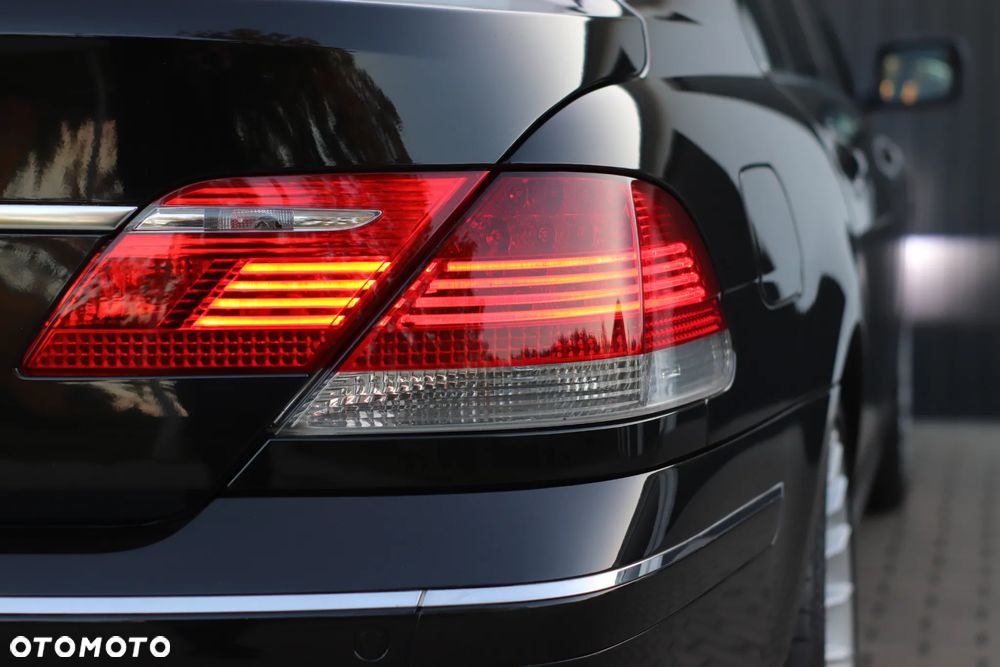 BMW Seria 7 - 12