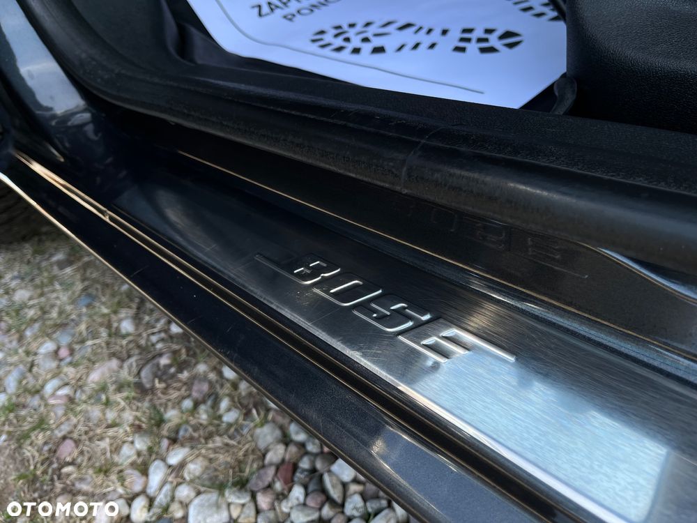 Renault Megane ENERGY TCe 130 BOSE EDITION - 10