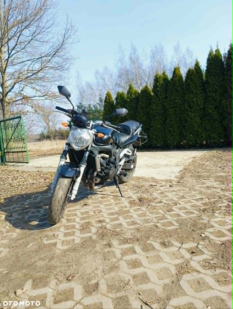 Yamaha FZ6 - 1