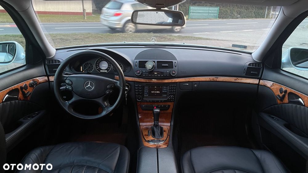 Mercedes-Benz Klasa E 350 7G-TRONIC Elegance BusinessEDITION - 7