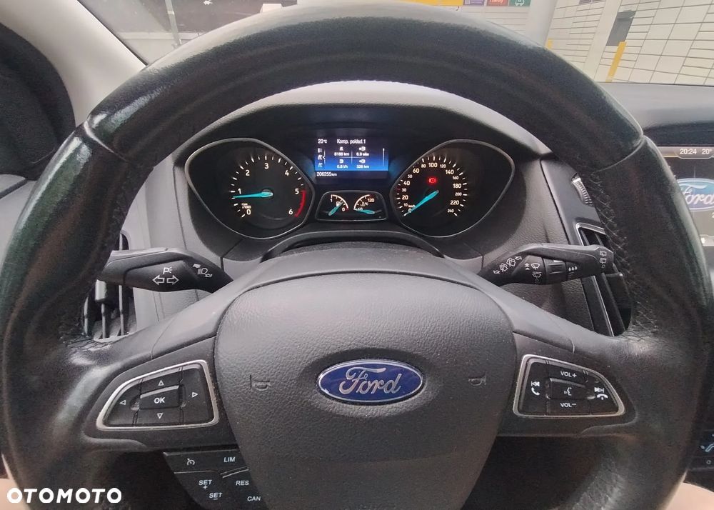 Ford Focus 2.0 TDCi Titanium ASS - 11