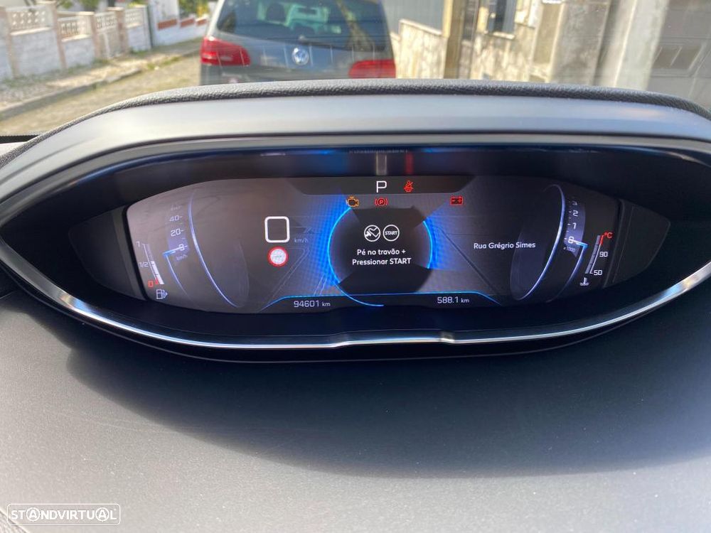 Peugeot 3008 BlueHDi 130 Stop & Start EAT8 Allure - 23