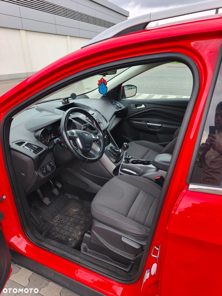 Ford Kuga 1.5 EcoBoost 2x4 Trend - 9