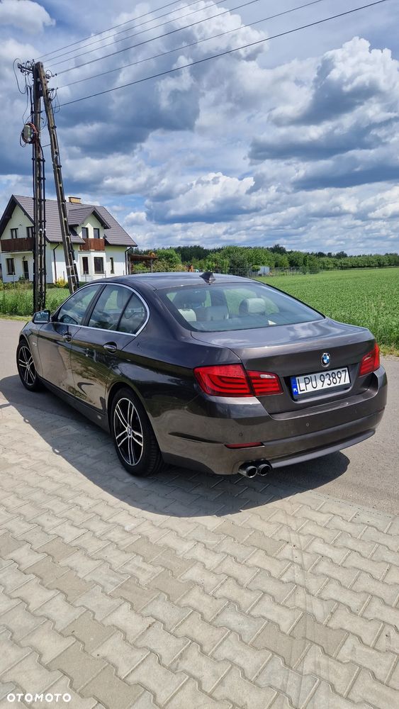 BMW Seria 5 525d - 7