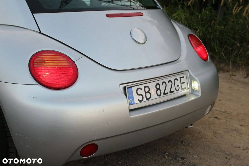 Volkswagen New Beetle - 36