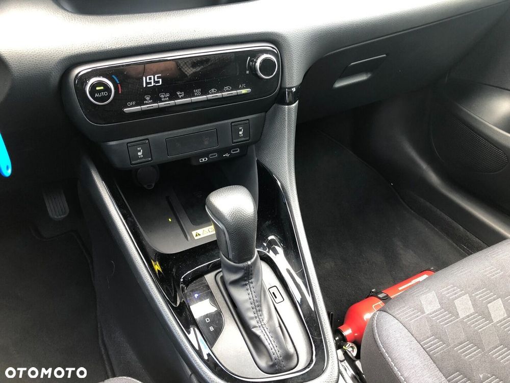 Toyota Yaris Hybrid 1.5 Style - 15