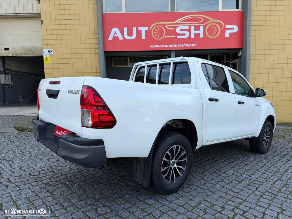 Toyota Hilux 2.4 D-4D 4WD CD CH - 14