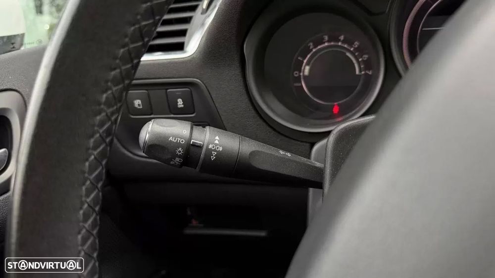 Citroën C4 1.6 BlueHDi Live - 21