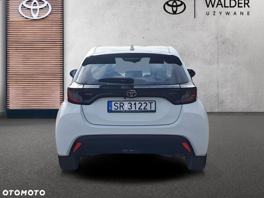 Toyota Yaris 2024 photo 4