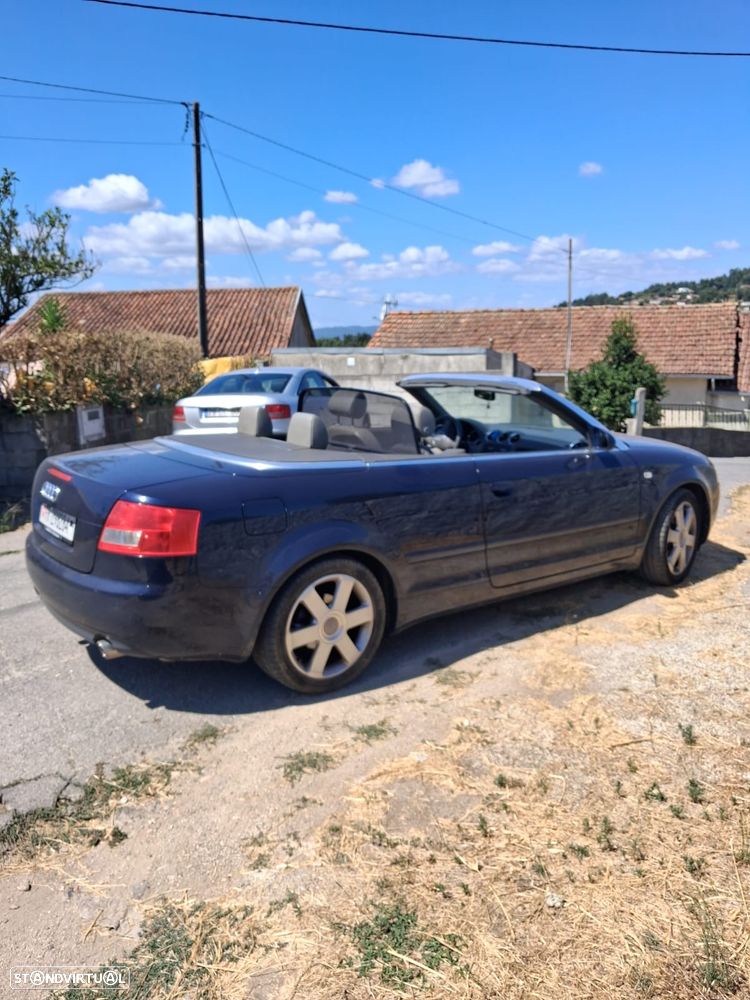 Audi A4 Cabrio 2.4 - 6