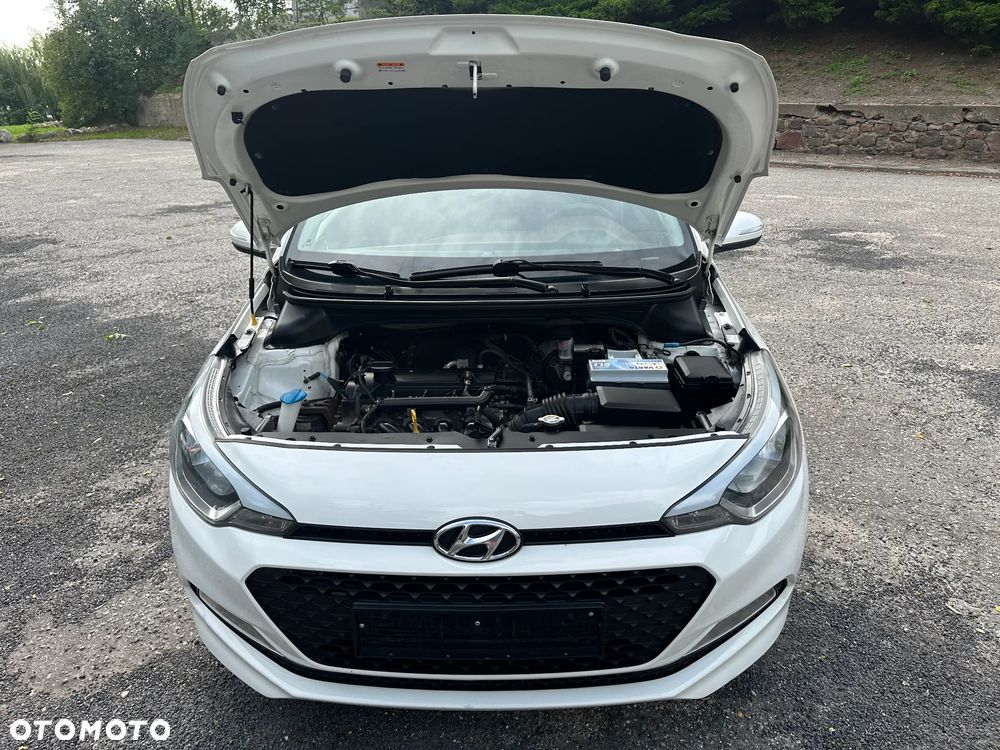 Hyundai i20 1.2 Elegant - 34