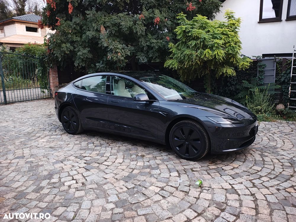 Tesla Model 3 AWD Long Range - 20