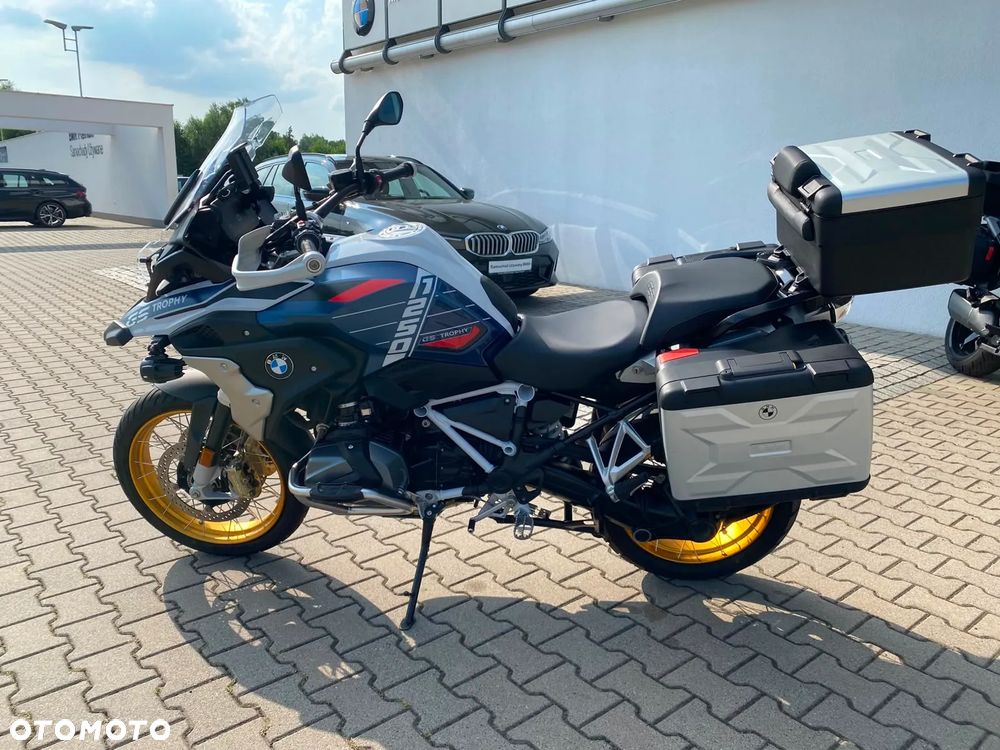 BMW R - 8