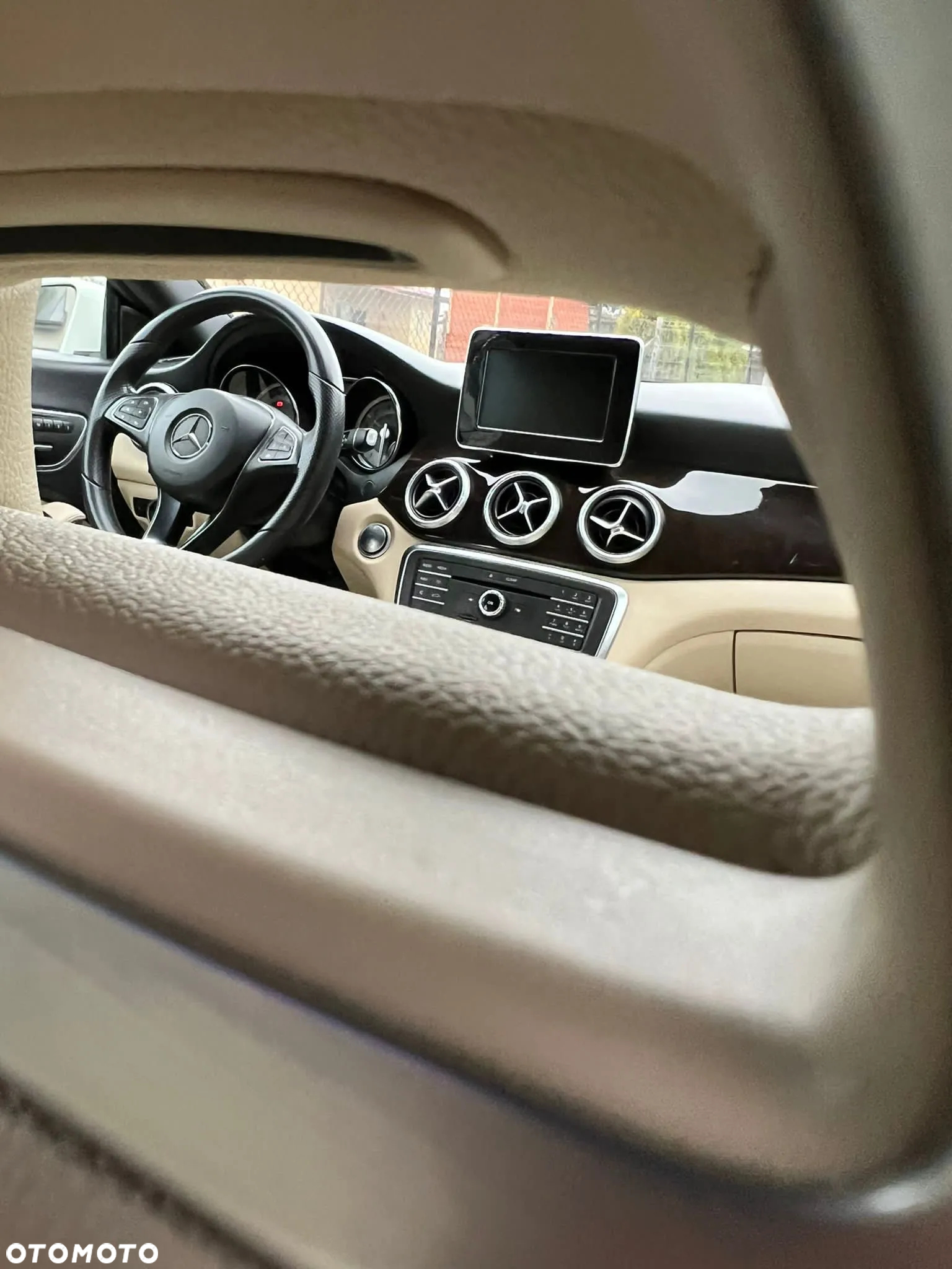 Mercedes-Benz CLA 250 4Matic 7G-DCT - 14