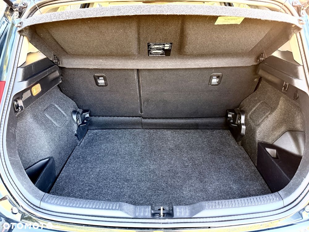 Toyota Auris 1.8 HSD Prestige NAVI - 9