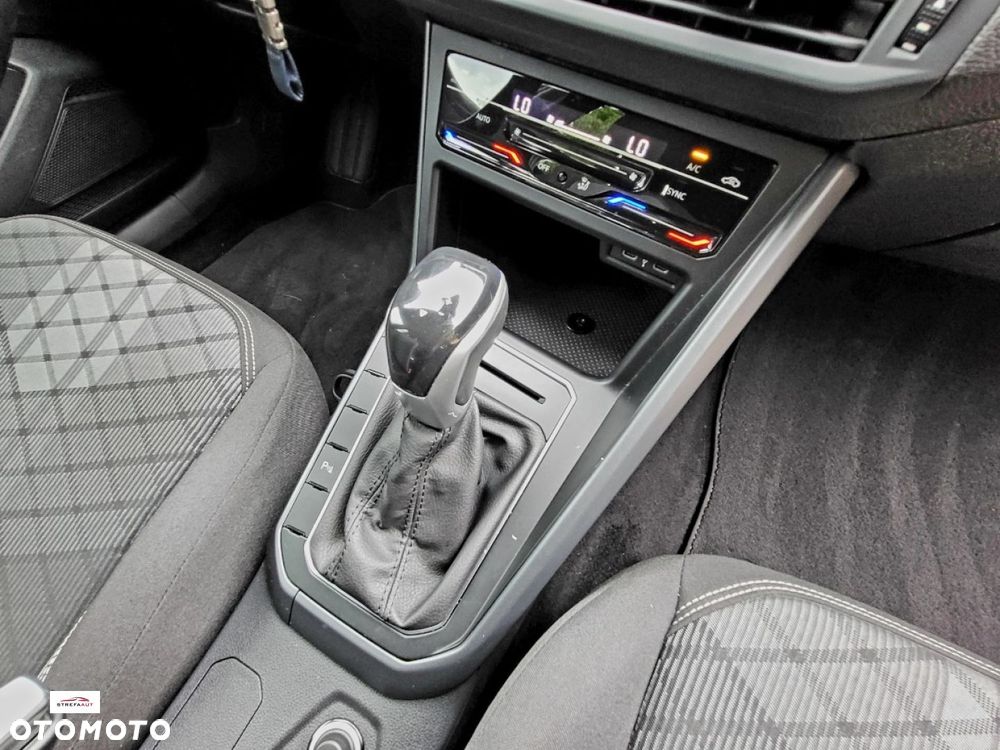 Volkswagen Polo - 23