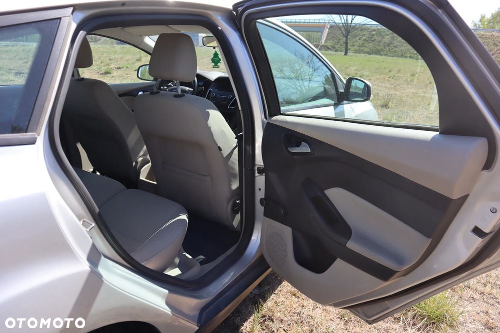 Ford Focus 1.6 TDCi Edition - 10