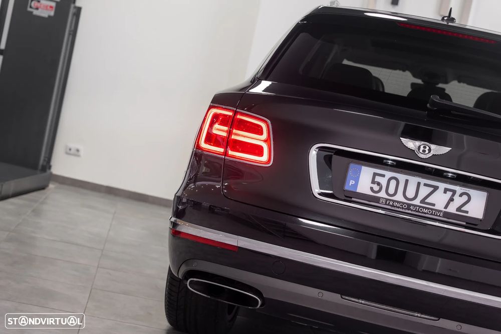 Bentley Bentayga W12 Mulliner - 7