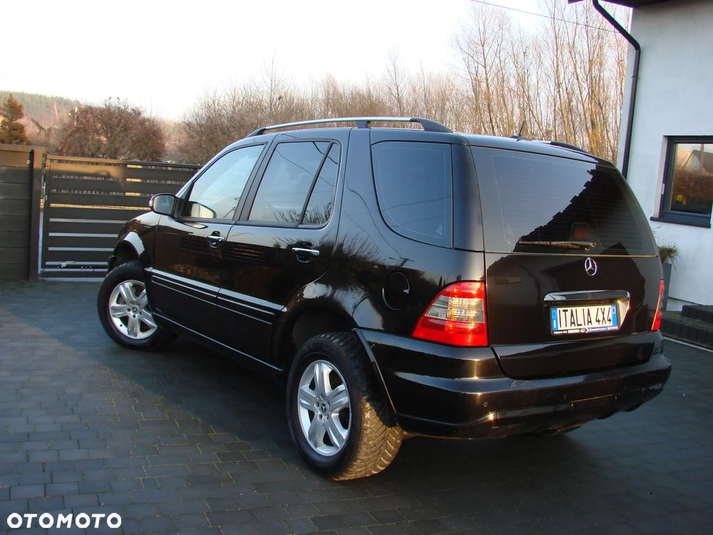 Mercedes-Benz ML - 14