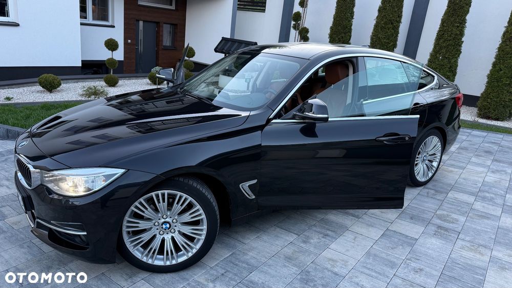 BMW Seria 3 320i Luxury Line - 16