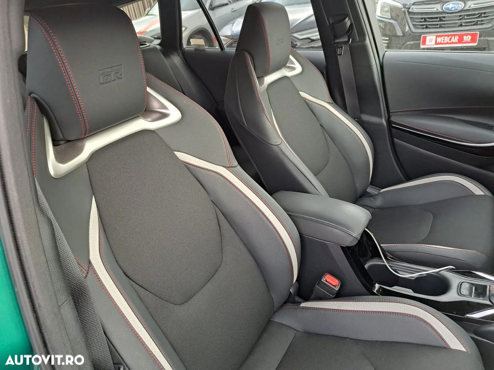Toyota Corolla - 10