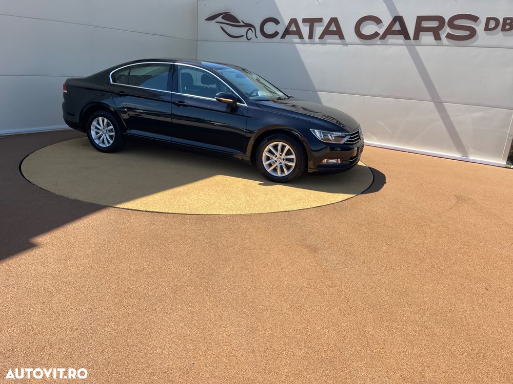 Volkswagen Passat 2.0 TDI SCR Comfortline - 22
