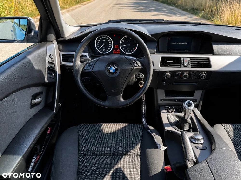 BMW Seria 5 520i - 9