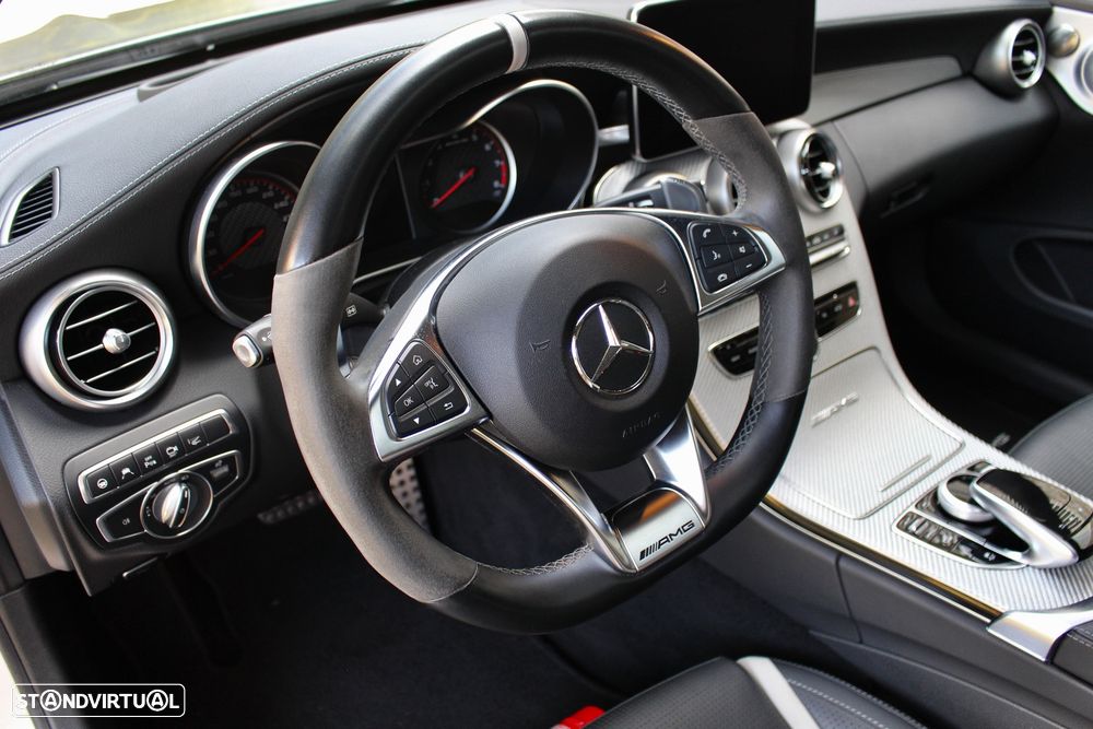 Mercedes-Benz C 63 AMG S - 30