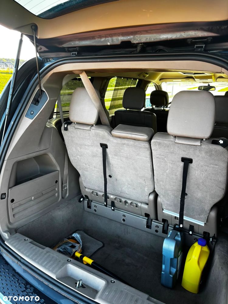Chrysler Town & Country 3.6 Touring - 16